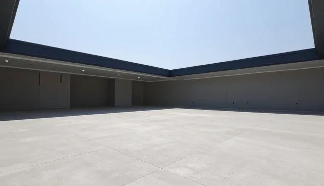 技术落地中选型关注点的取舍：自主开发与外包的对比分析